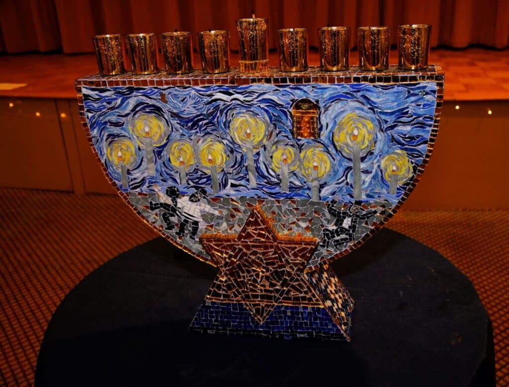 Chanukah 2022 13 - 1200